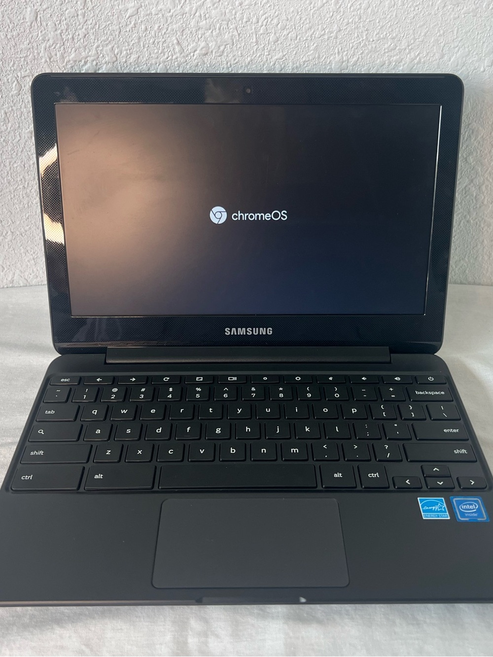 Samsung Chromebook 3 Laptop ChromeOS Lightweight Basic